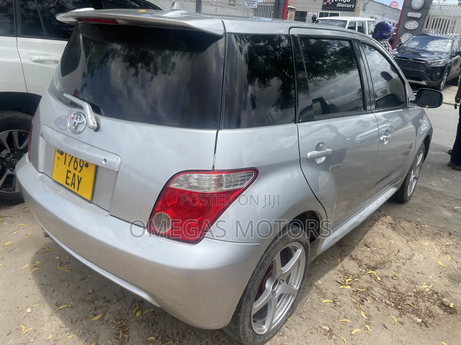 Toyota IST 2005 Silver