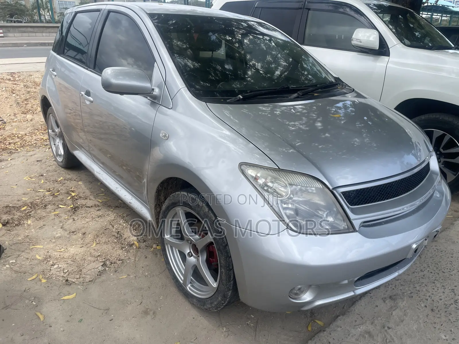 Toyota IST 2005 Silver