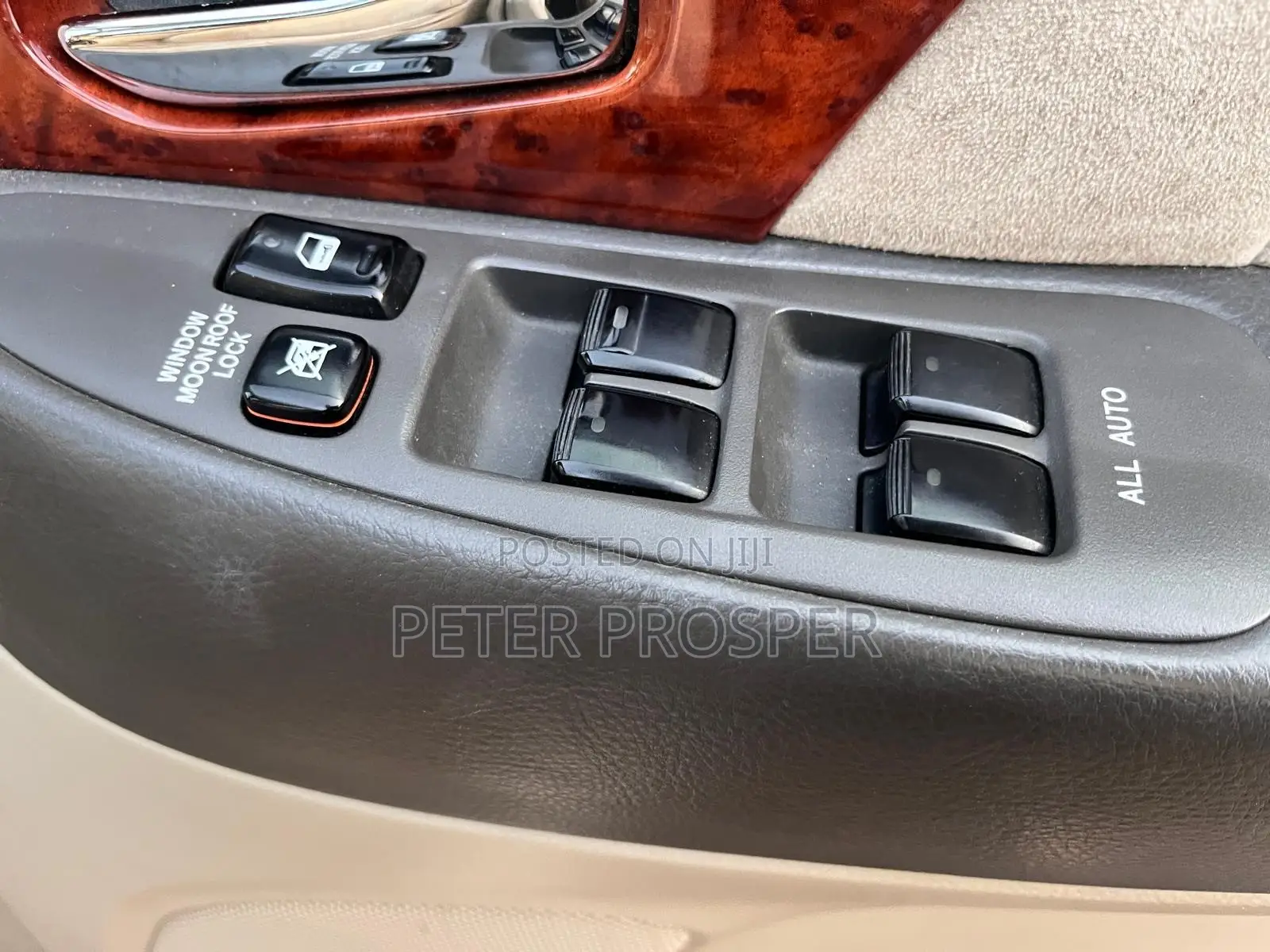 Toyota Alphard 2.4 Petrol AWD 2002 Silver