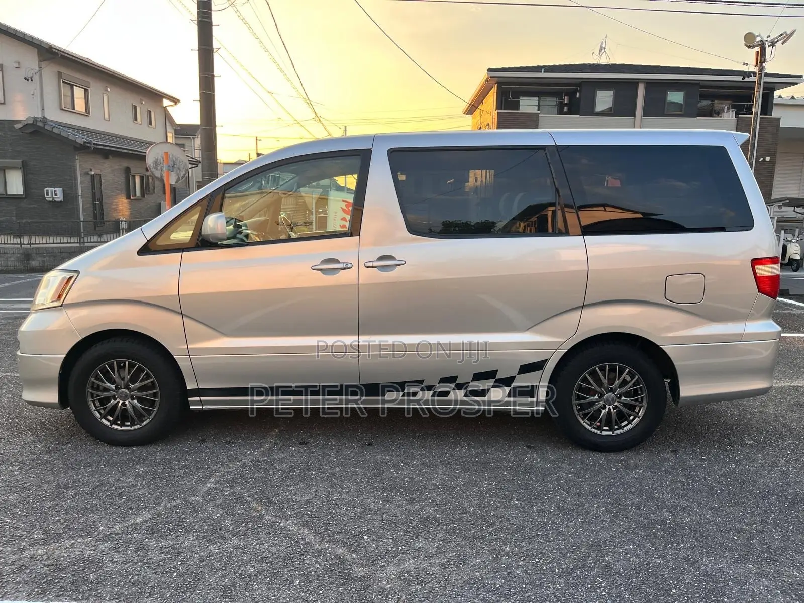 Toyota Alphard 2.4 Petrol AWD 2002 Silver