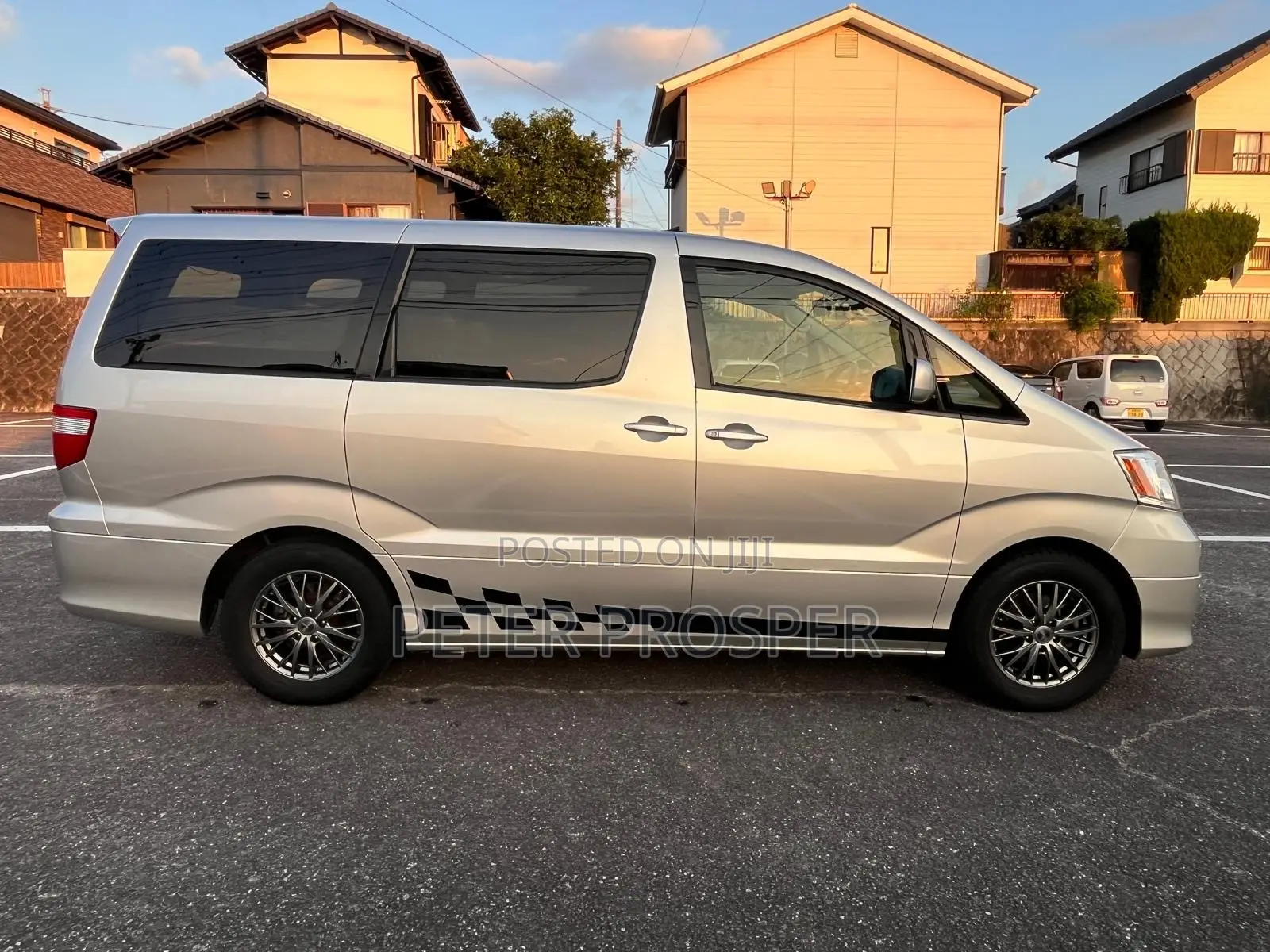 Toyota Alphard 2.4 Petrol AWD 2002 Silver