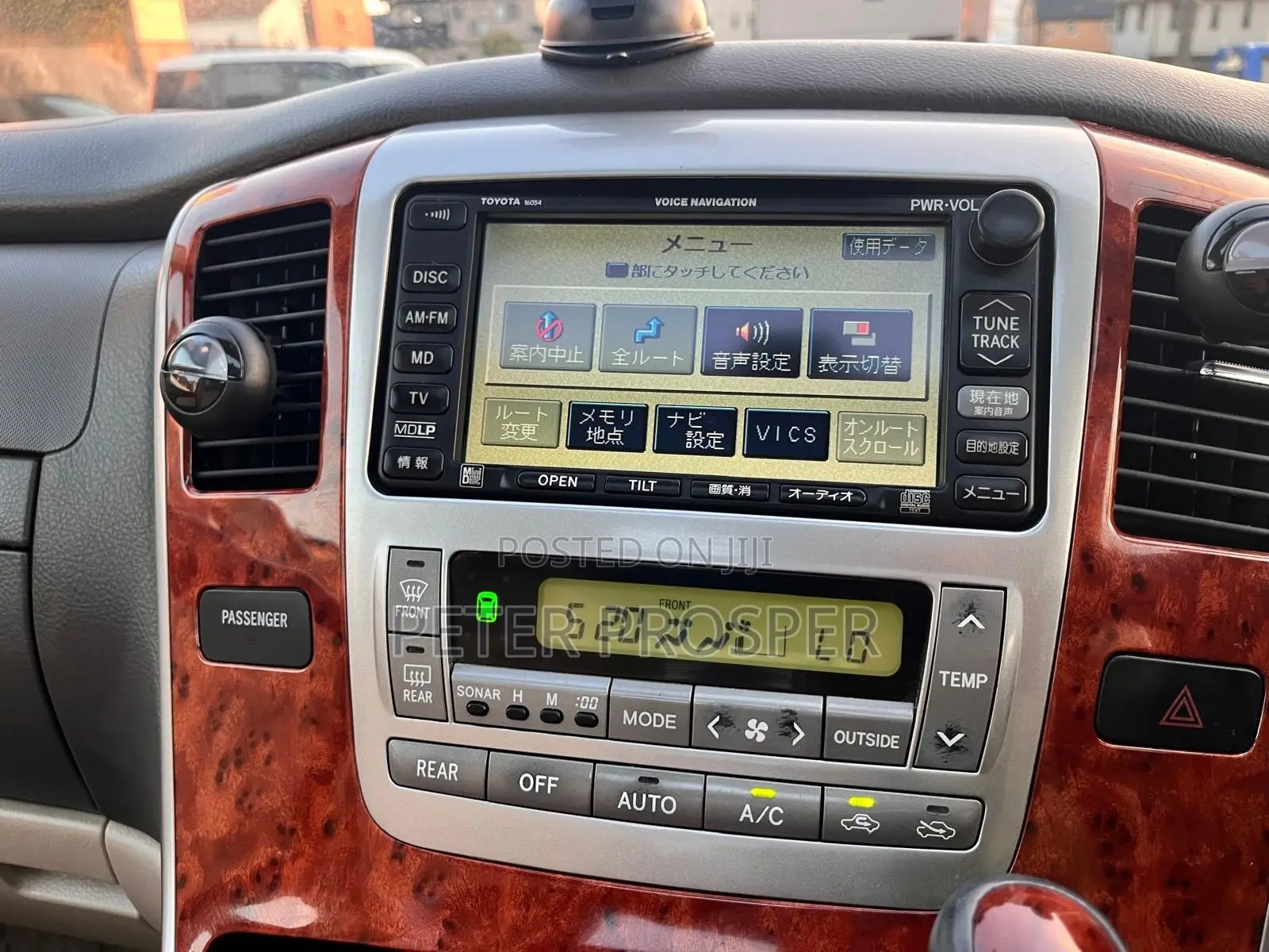 Toyota Alphard 2.4 Petrol AWD 2002 Silver