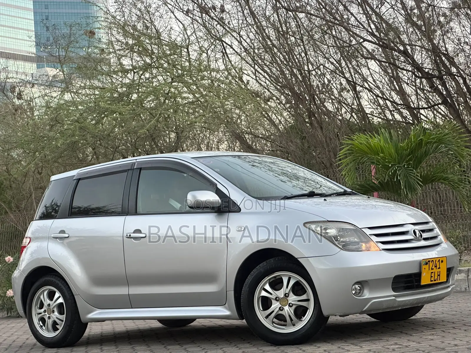 Toyota IST 2005 Silver