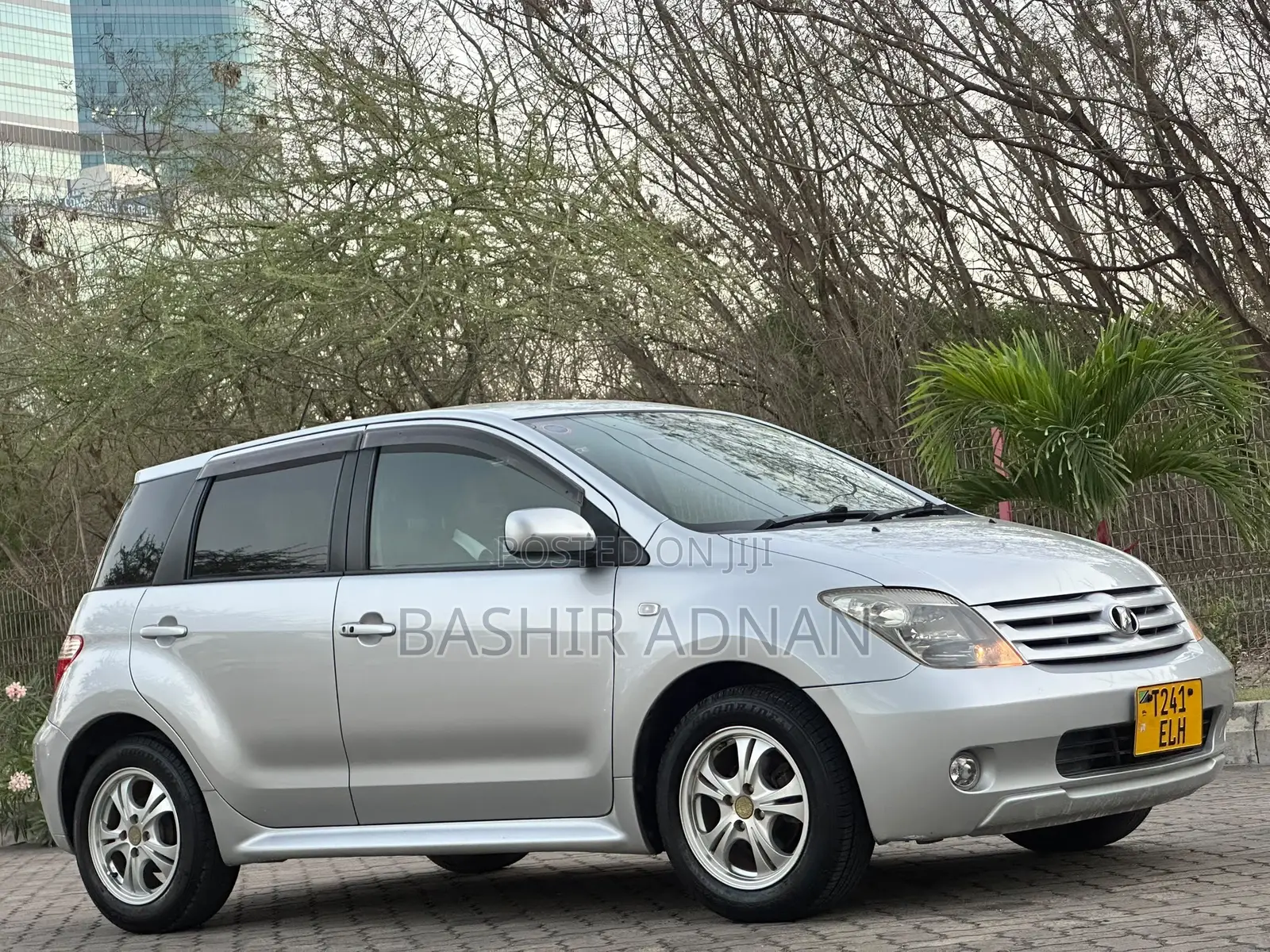 Toyota IST 2005 Silver