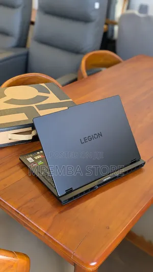 New Laptop Lenovo Legion Slim 5 16GB AMD Ryzen 9 SSD 1T