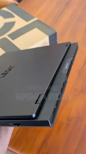 New Laptop Lenovo Legion Slim 5 16GB AMD Ryzen 9 SSD 1T