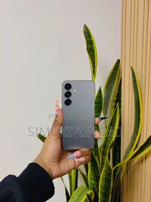 New Samsung Galaxy S25 256 GB