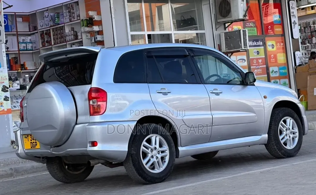 Toyota RAV4 Automatic 2003 Silver