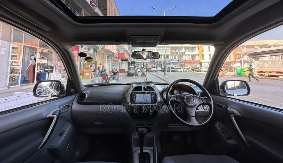 Toyota RAV4 Automatic 2003 Silver
