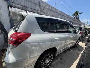 Toyota Vanguard 2010 Pearl