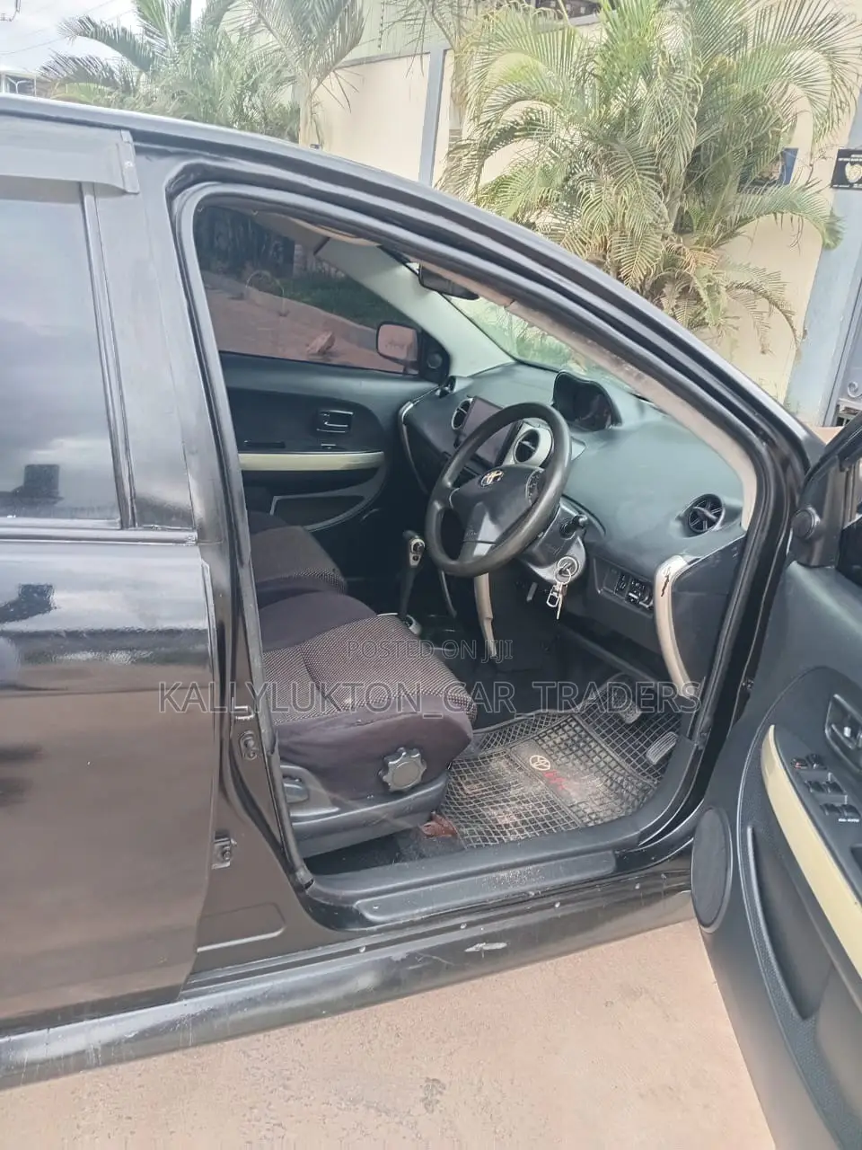 Toyota IST 2006 Black