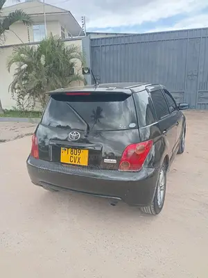 Toyota IST 2006 Black