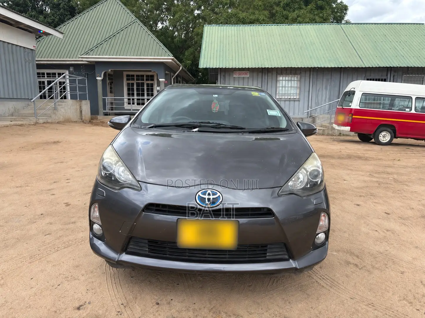 Toyota Aqua 2012 Gray