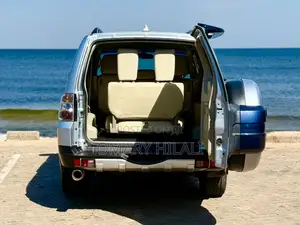 Mitsubishi Pajero 2006 Silver