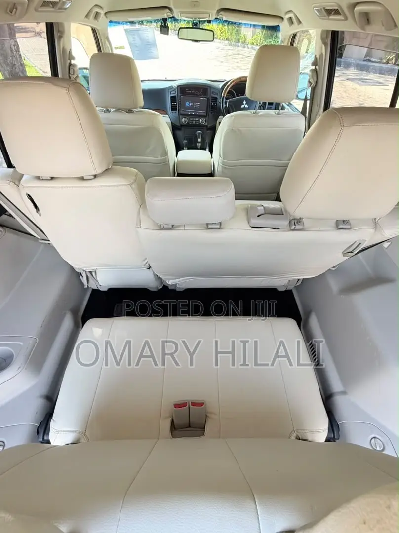 Mitsubishi Pajero 2006 Silver