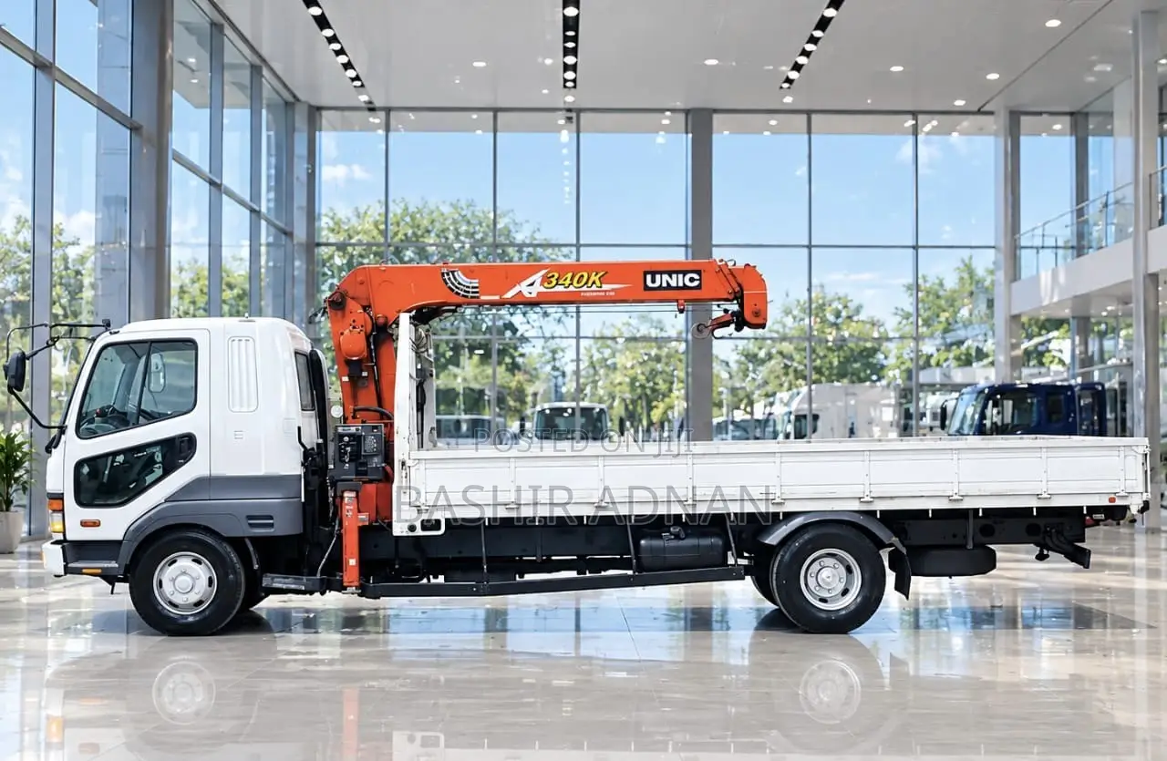 Mitsubishi Fuso Fighter Crane Tani 4 Tonnes Unregistered(mpya).