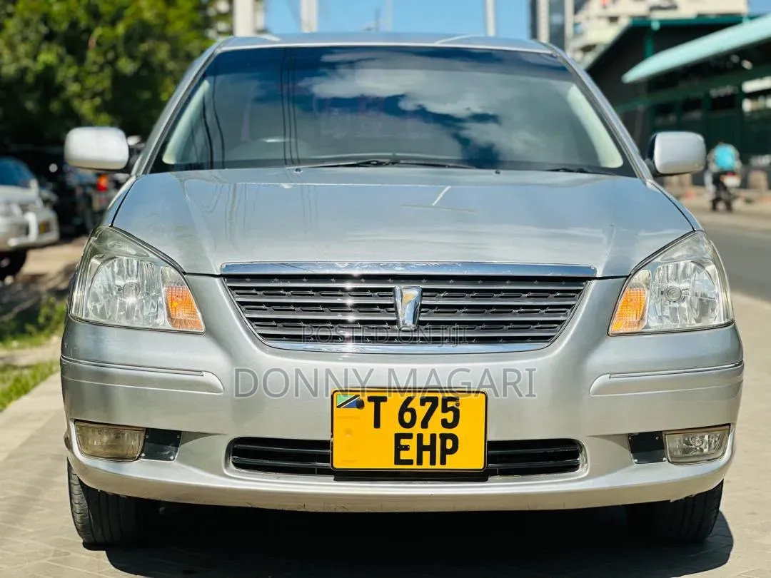 Toyota Premio 2004 Silver
