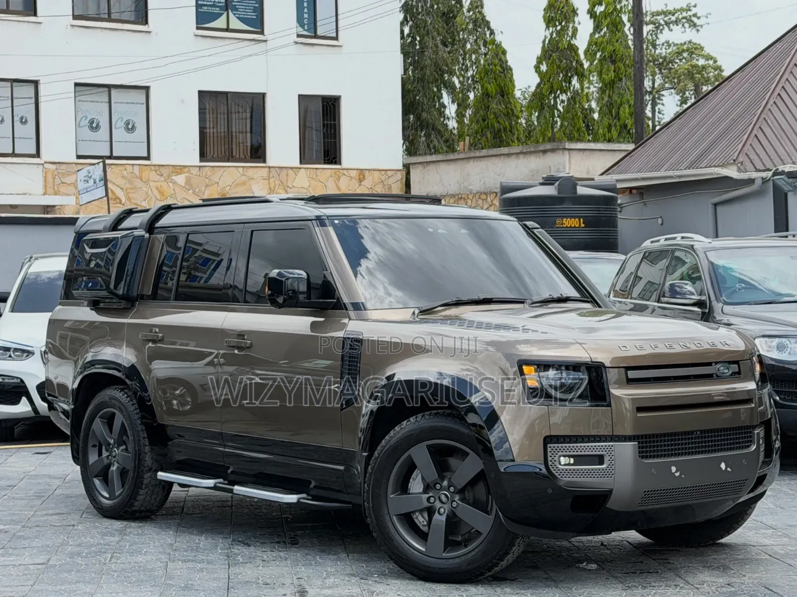 Land Rover Defender 130 P400 X 2025 Brown