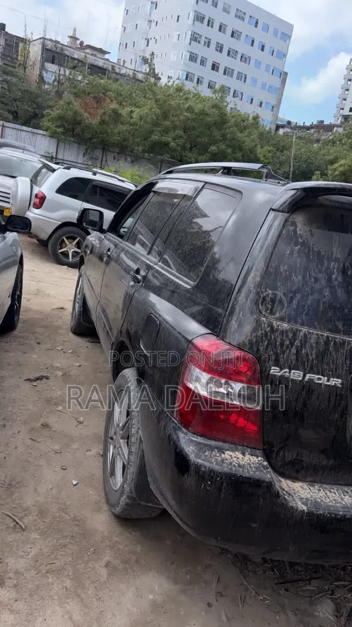 Toyota Kluger 2004 Black
