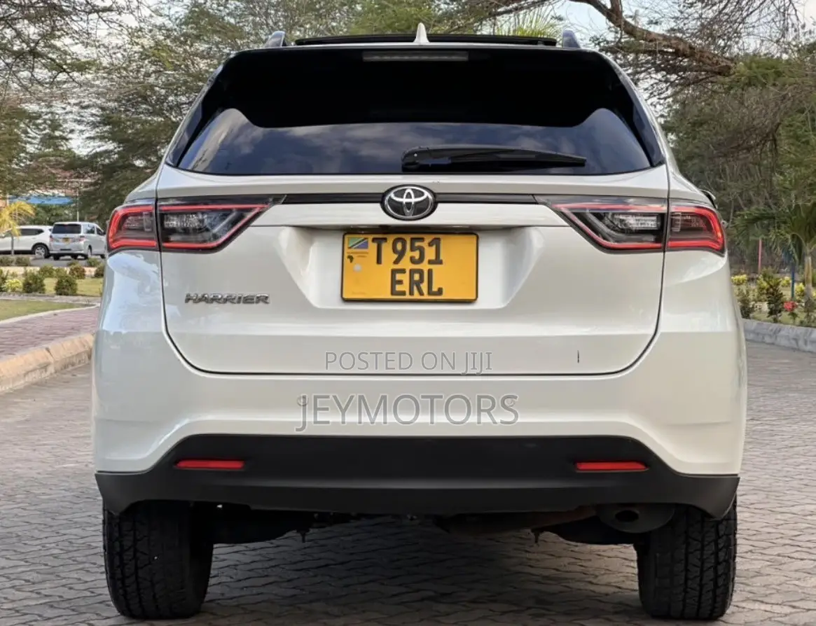 Toyota Harrier 2016 White