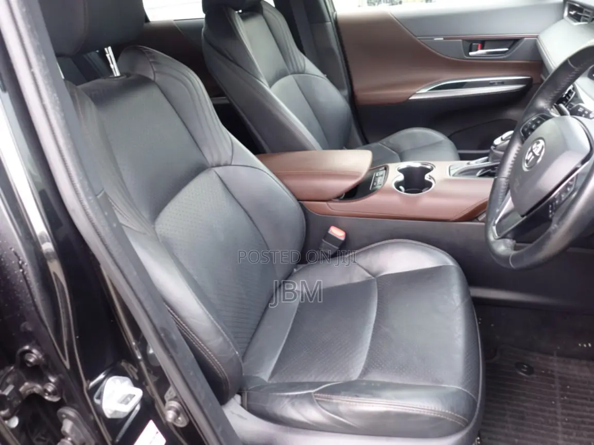 Toyota Harrier G 2020 Black