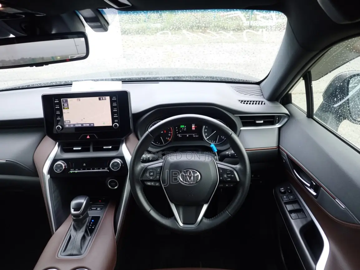Toyota Harrier G 2020 Black
