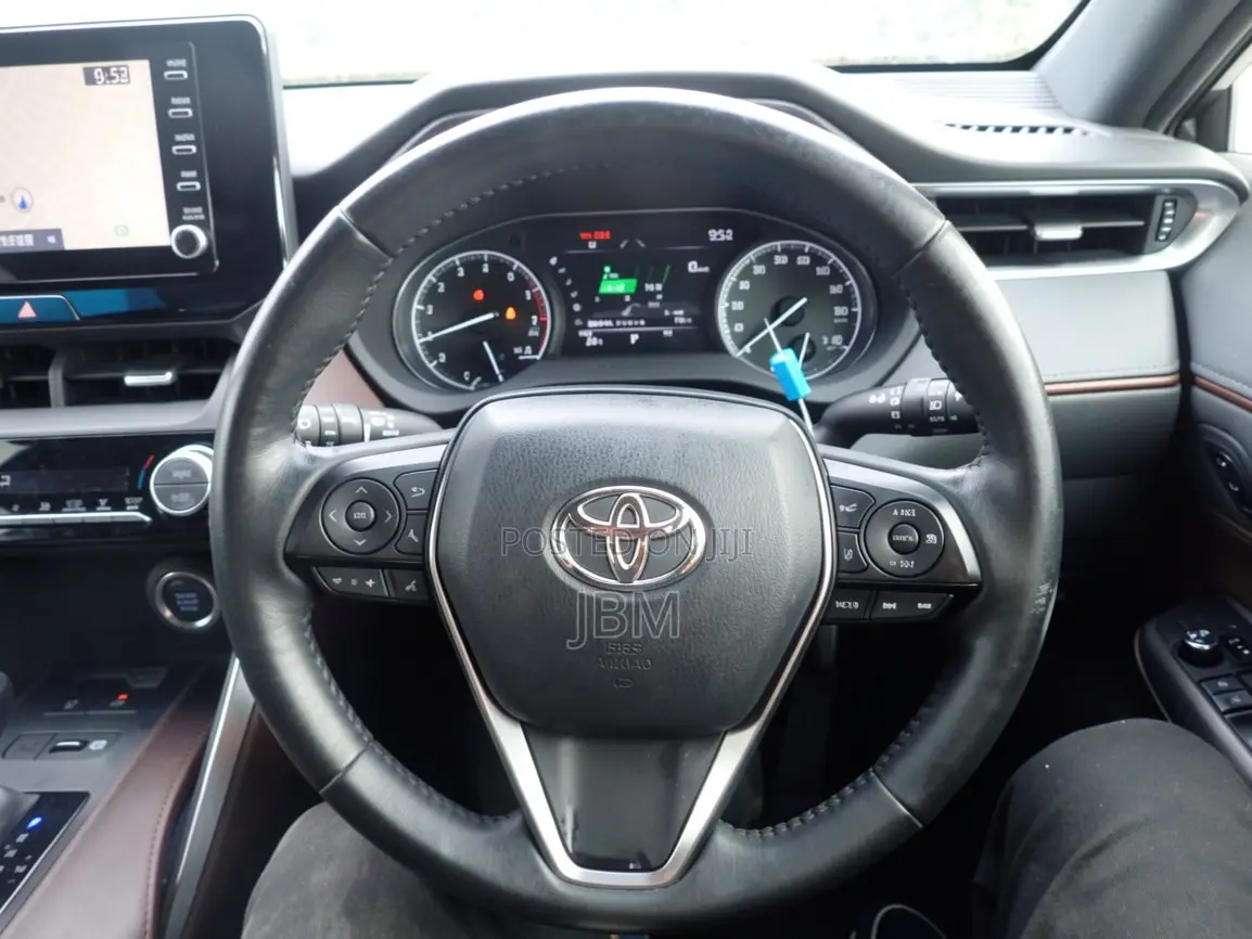 Toyota Harrier G 2020 Black