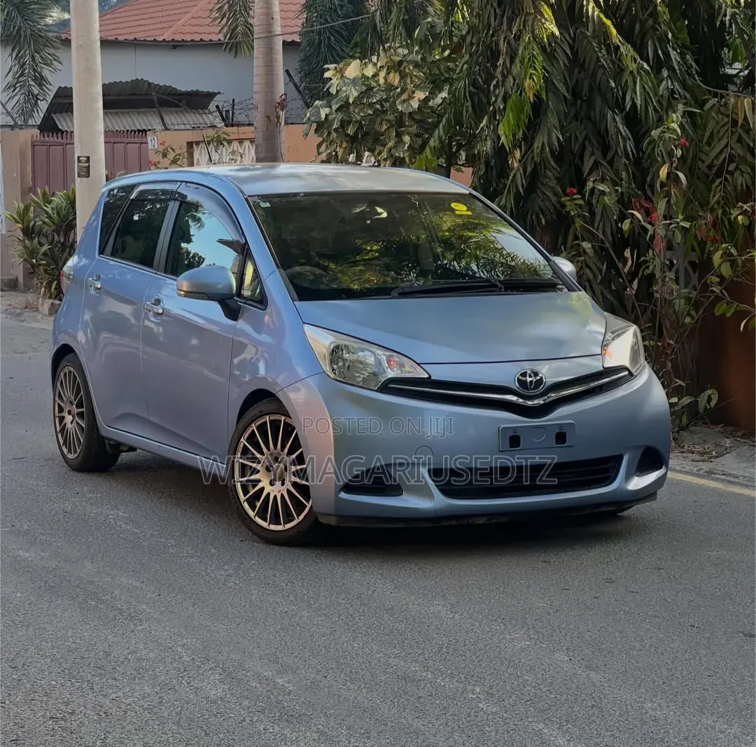 Toyota Ractis 1.5 FWD 2011 Teal