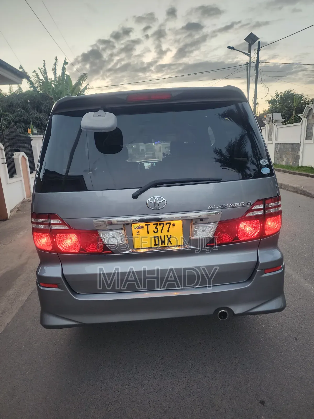 Toyota Alphard 2006 Blue