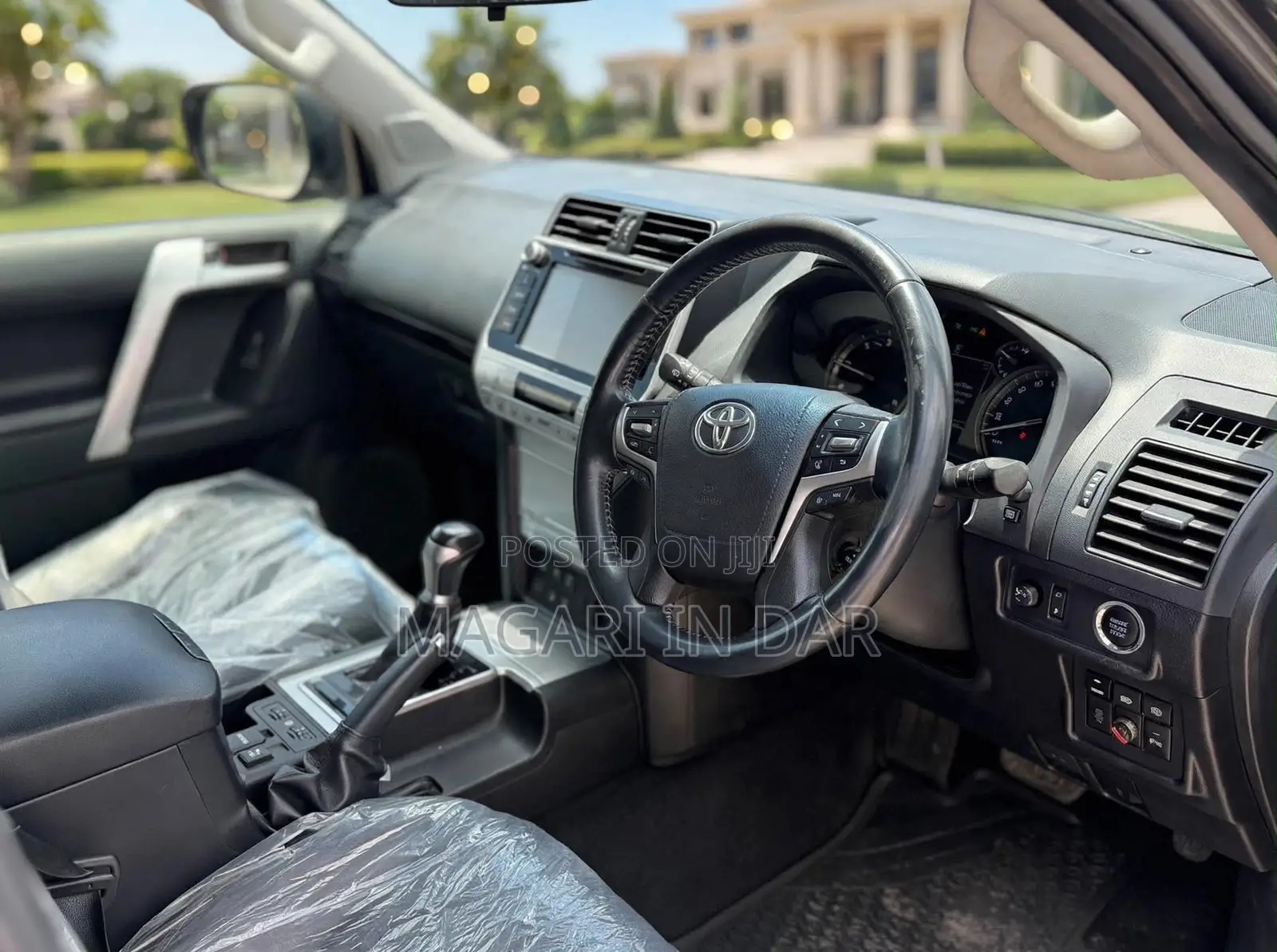 Toyota Land Cruiser Prado 2023 Gray