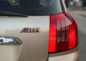 Toyota Allex 2005 Gold