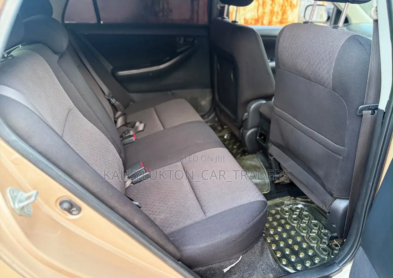 Toyota Allex 2005 Gold