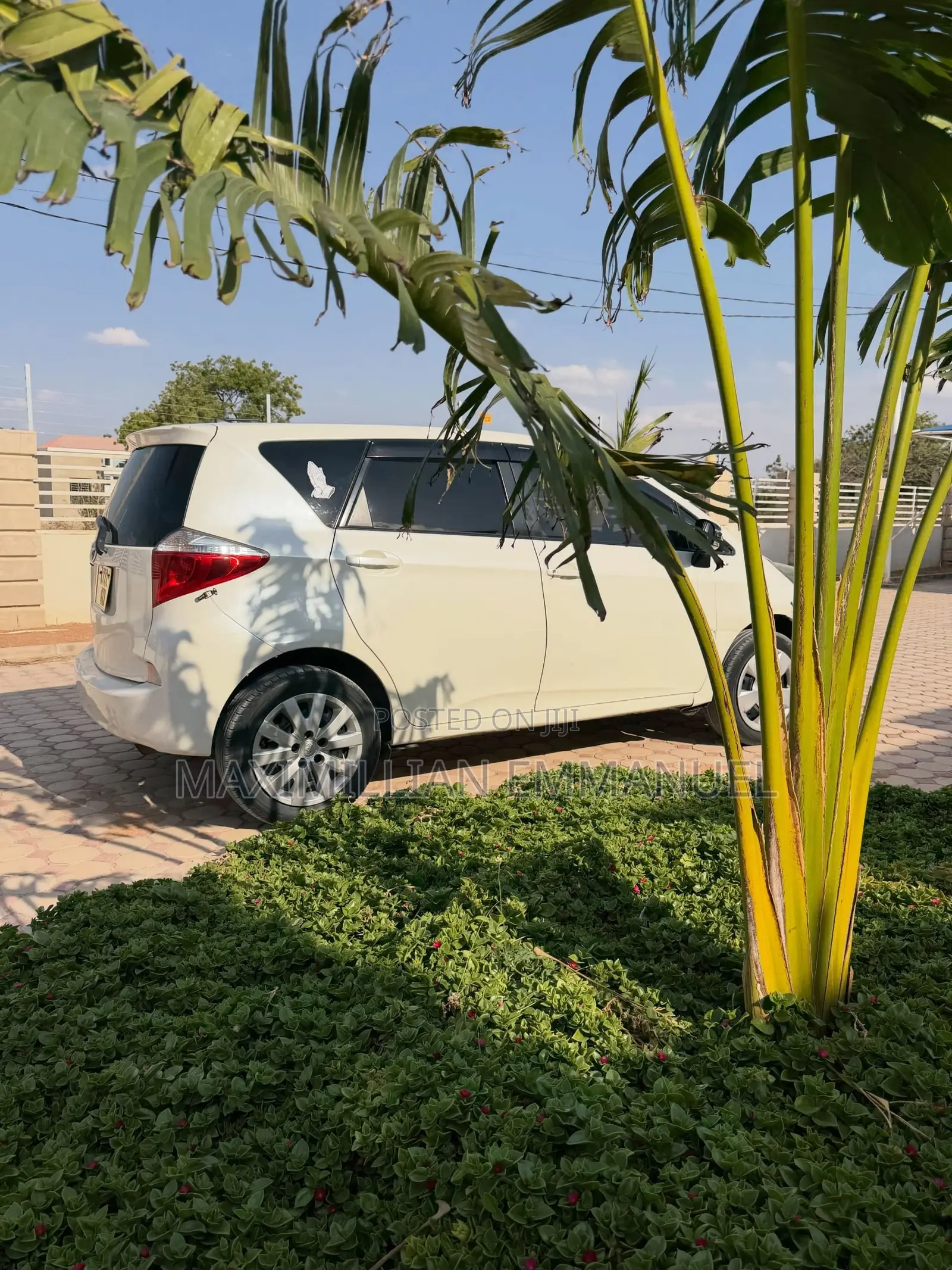 Toyota Ractis 2016 White
