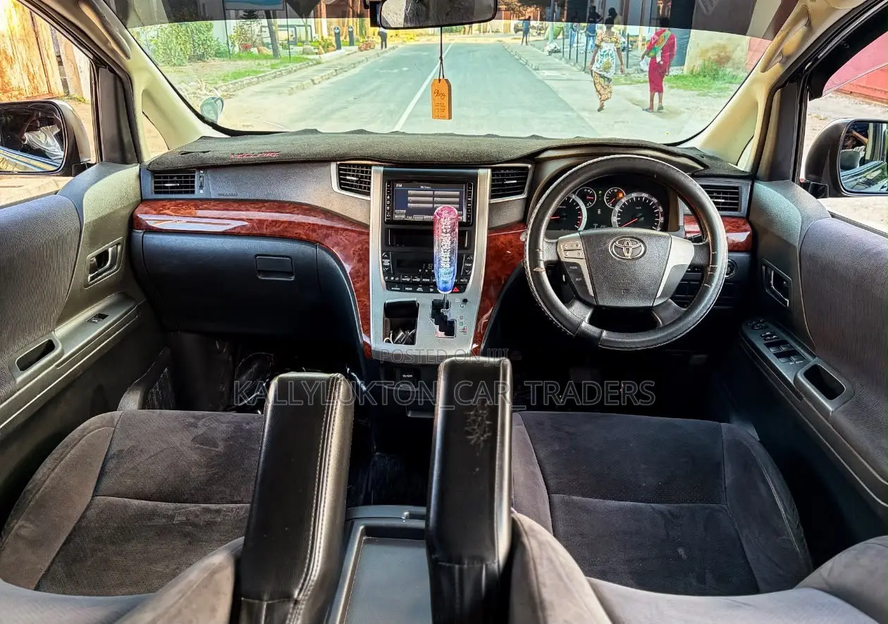 Toyota Vellfire 2011 Black