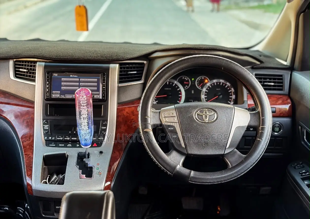 Toyota Vellfire 2011 Black
