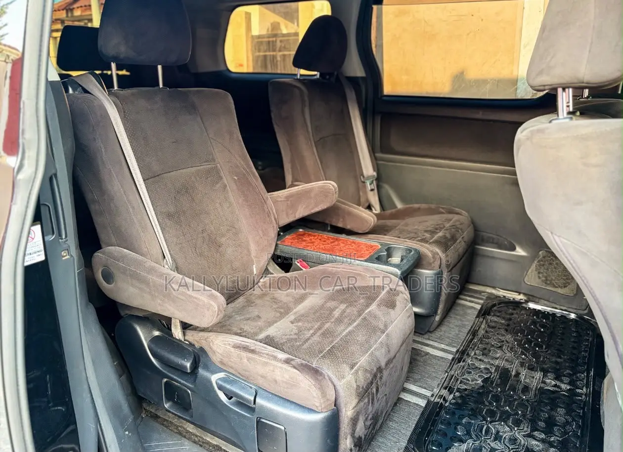 Toyota Vellfire 2011 Black
