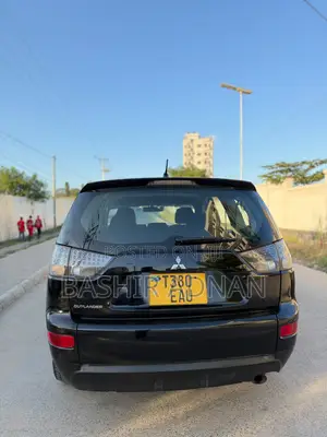 Mitsubishi Outlander 2006 Matt Black