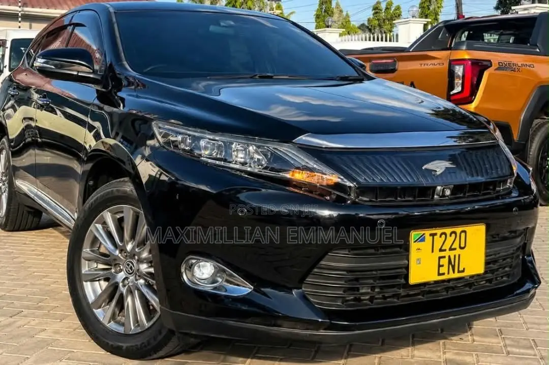Toyota Harrier 2018 Black