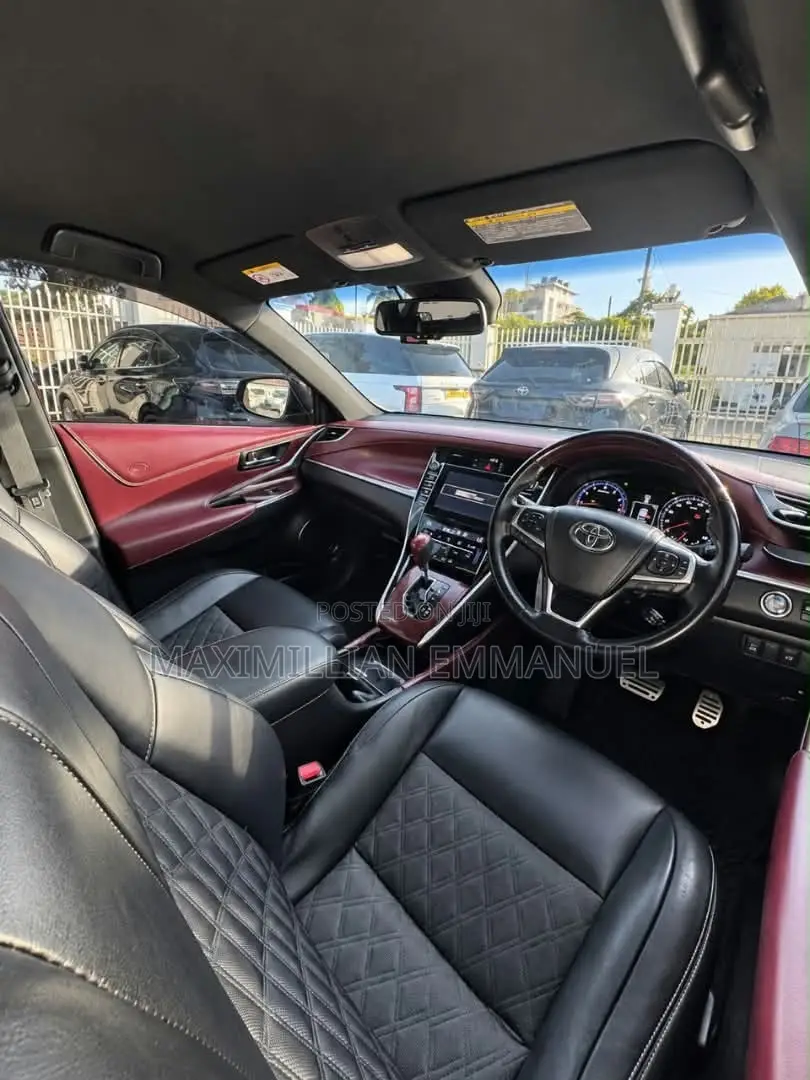 Toyota Harrier 2018 Black
