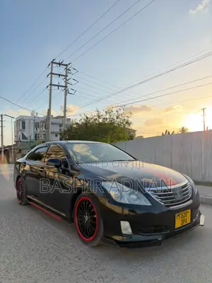 Toyota Crown 2010 Black
