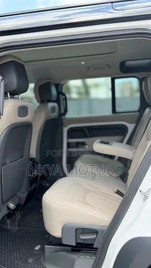 Land Rover Defender 2021 White