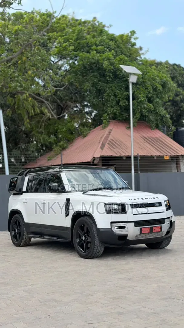 Land Rover Defender 2021 White