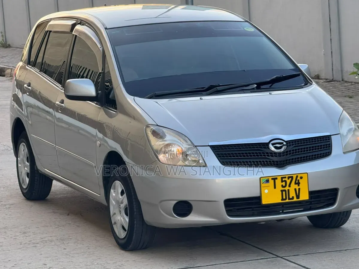 Toyota Corolla Spacio 2005 Silver