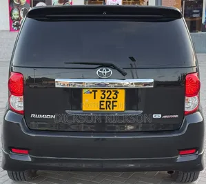 Toyota Rumion 1.5 FWD 2023 Black