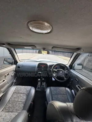 Nissan Hardbody 2019 White
