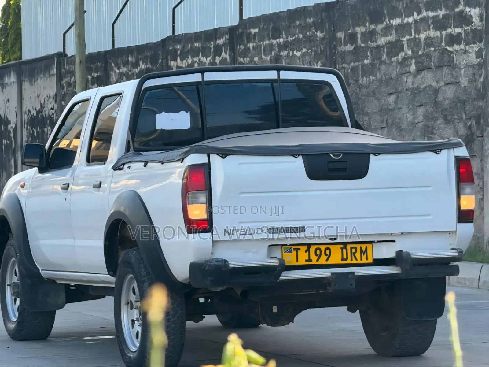 Nissan Hardbody 2019 White