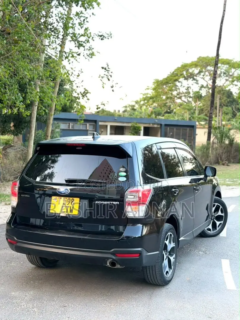 Subaru Forester 2016 Black