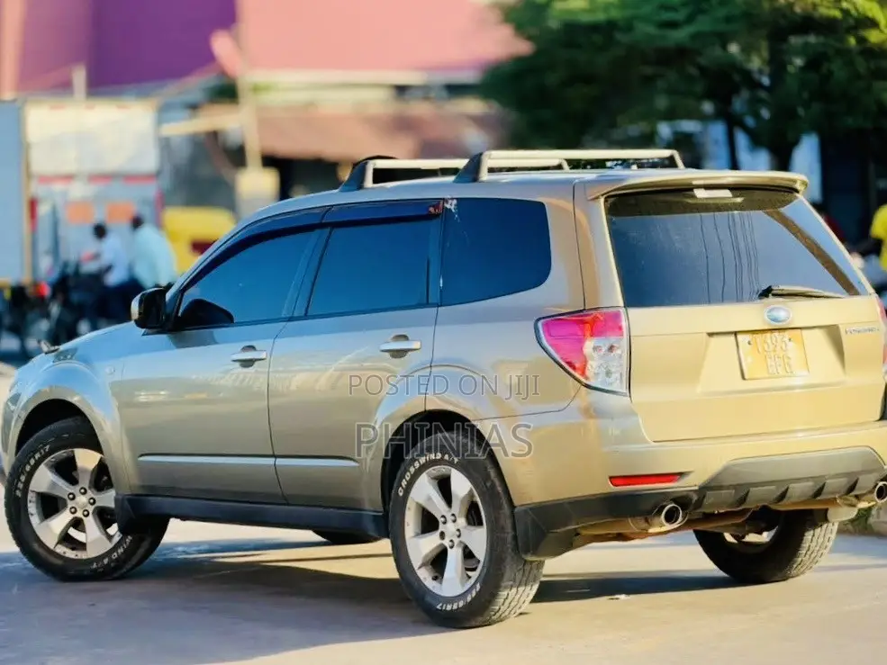 Subaru Forester 2009 Gold