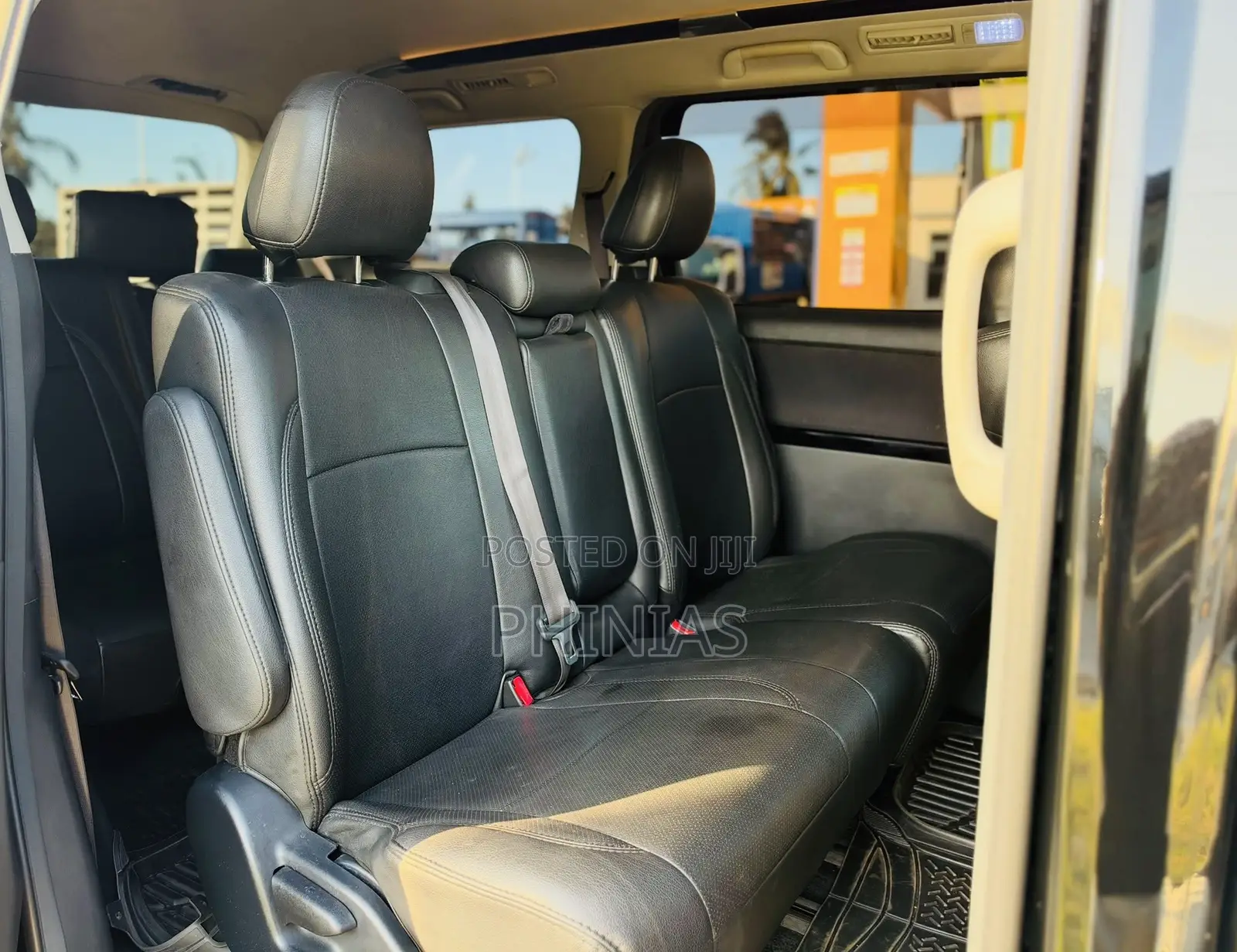 Toyota Alphard 2010 Black