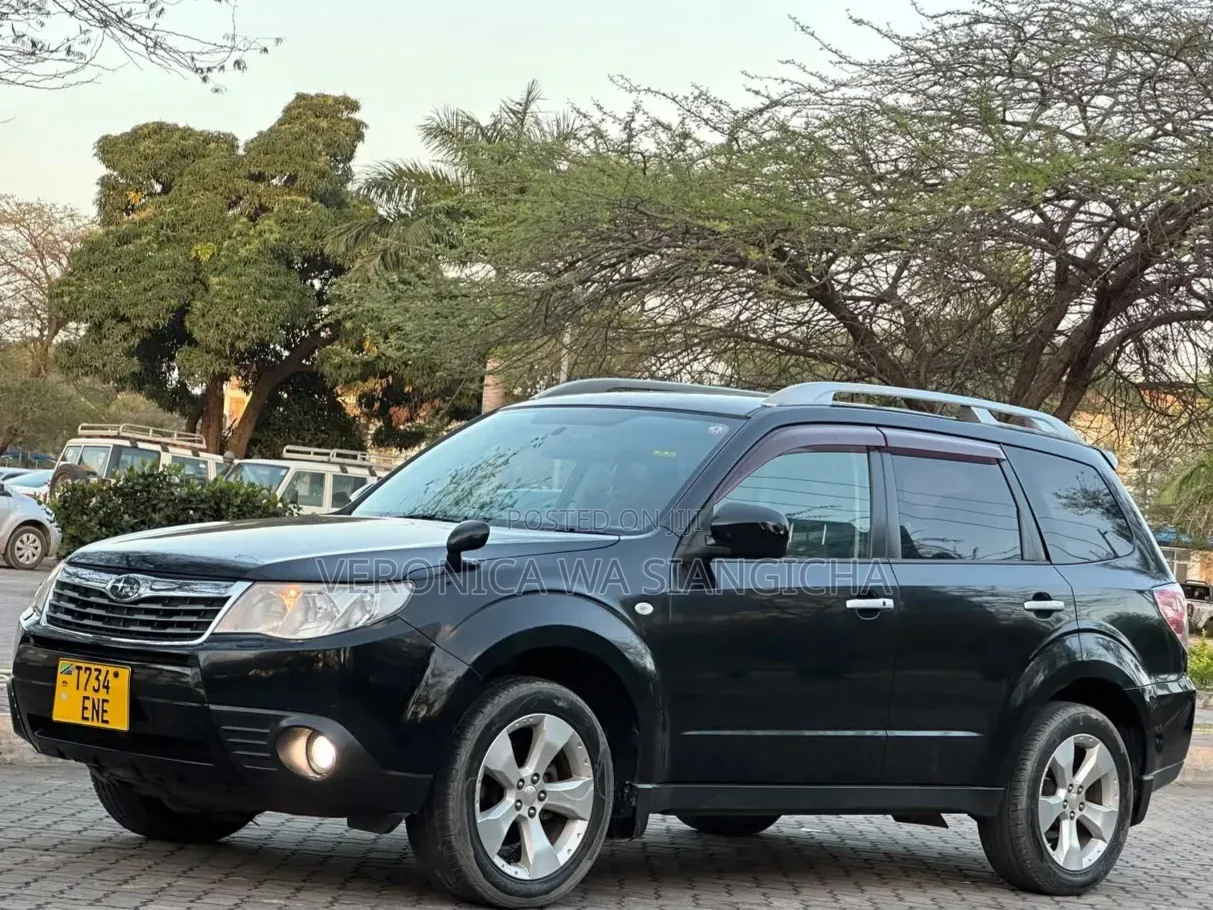 Subaru Forester 2010 Black